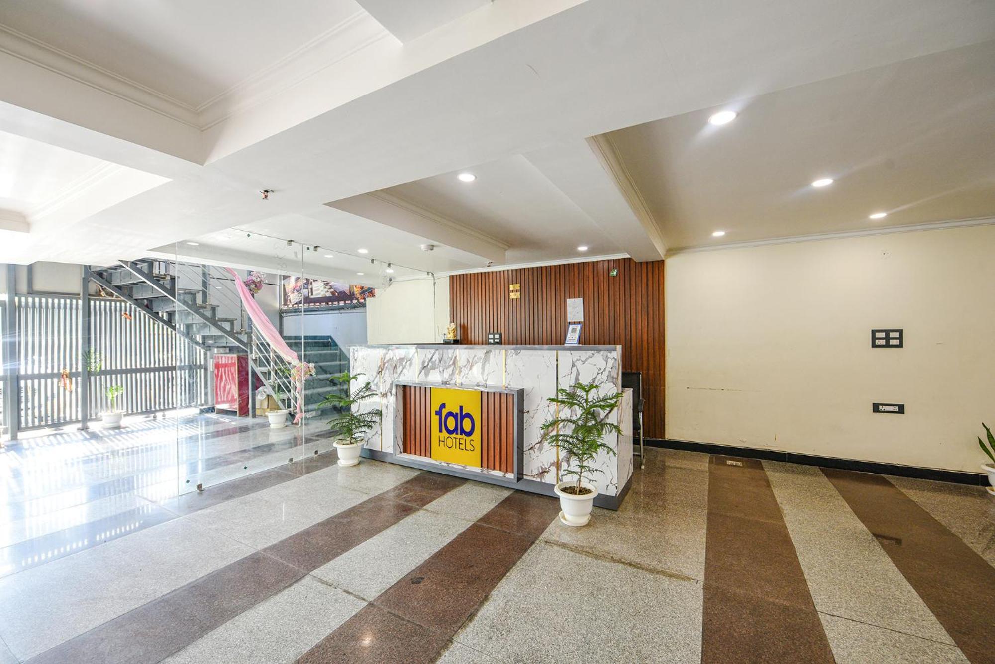 Fabhotel Prime Apple Tree Residency นิวเดลี ภายนอก รูปภาพ